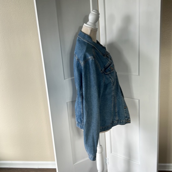 Sundance Jean Jacket - Picture 2 of 6